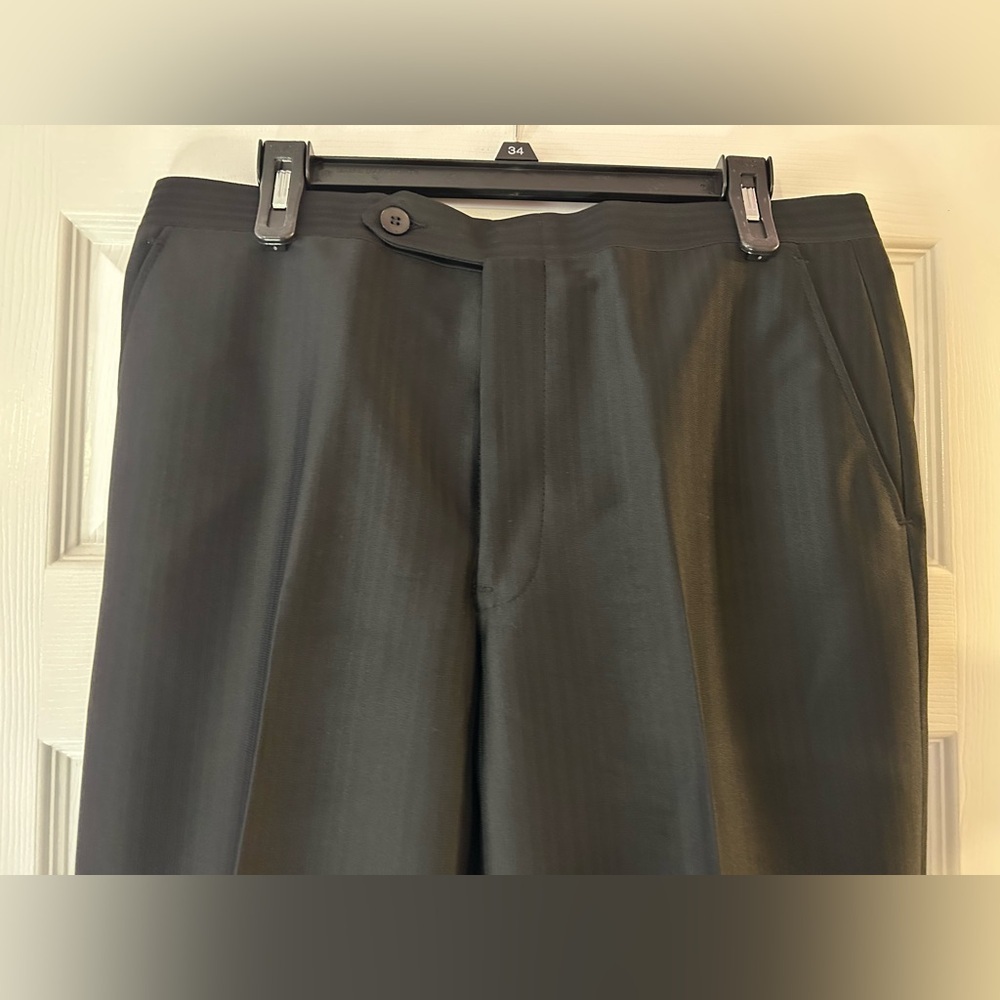 Men’s Three Piece Suit - Picture 6 of 7